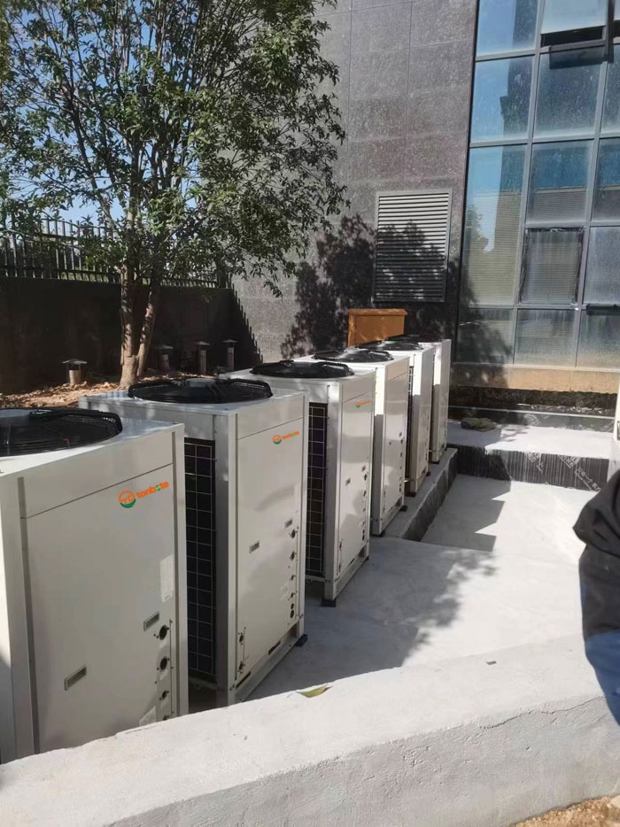 သုည-ကာဗွန်ပန်းခြံ Standard Equipment | Tongbao Te ၏ Dual-source Heat Pump Intelligent System သည် အပူနှင့်အအေးအတွက် စွမ်းအင်ချွေတာမှုအသစ်ကိုဖွင့်ပေးသည် သုည-ကာဗွန်ပန်းခြံ Standard Equipment | Tongbao Te ၏ Dual-source Heat Pump Intelligent System သည် အပူနှင့်အအေးအတွက် စွမ်းအင်ချွေတာမှုအသစ်ကိုဖွင့်ပေးသည်